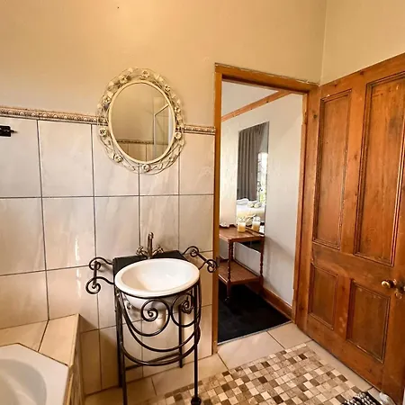 Farm Stay At Saffron Cottage On Haldon Estate Bloemfontein Buitenkant foto